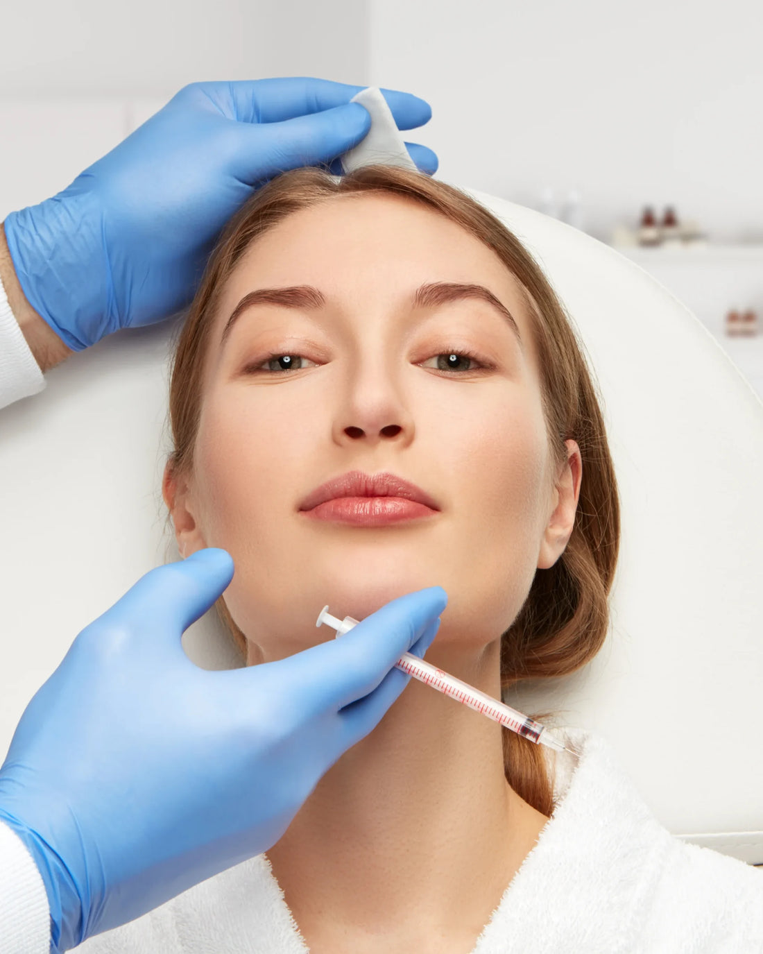 Neuromoduladores: Qué son y cómo rejuvenecen tu rostro sin cirugía
