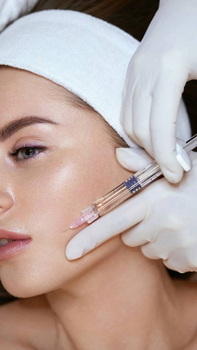 Mesoterapia para Ojeras: el protocolo de vitaminas para revitalizar la mirada.